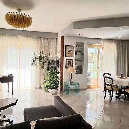 Super Elegante Centro Con Posto Auto E Wifi Veloce Apartment *