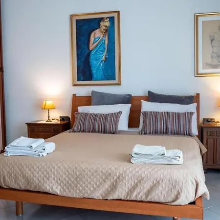 Super Elegante Centro Con Posto Auto E Wifi Veloce Apartment *