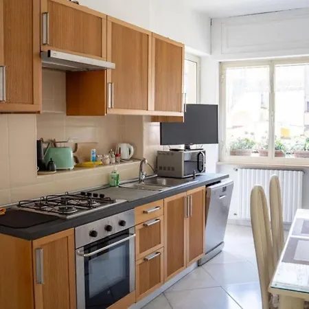 Super Elegante Centro Con Posto Auto E Wifi Veloce Appartement *