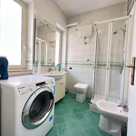 Super Elegante Centro Con Posto Auto E Wifi Veloce Lejlighed Napoli