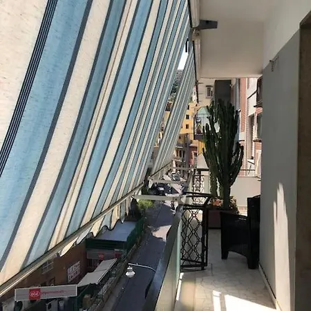 Super Elegante Centro Con Posto Auto E Wifi Veloce Lejlighed Napoli